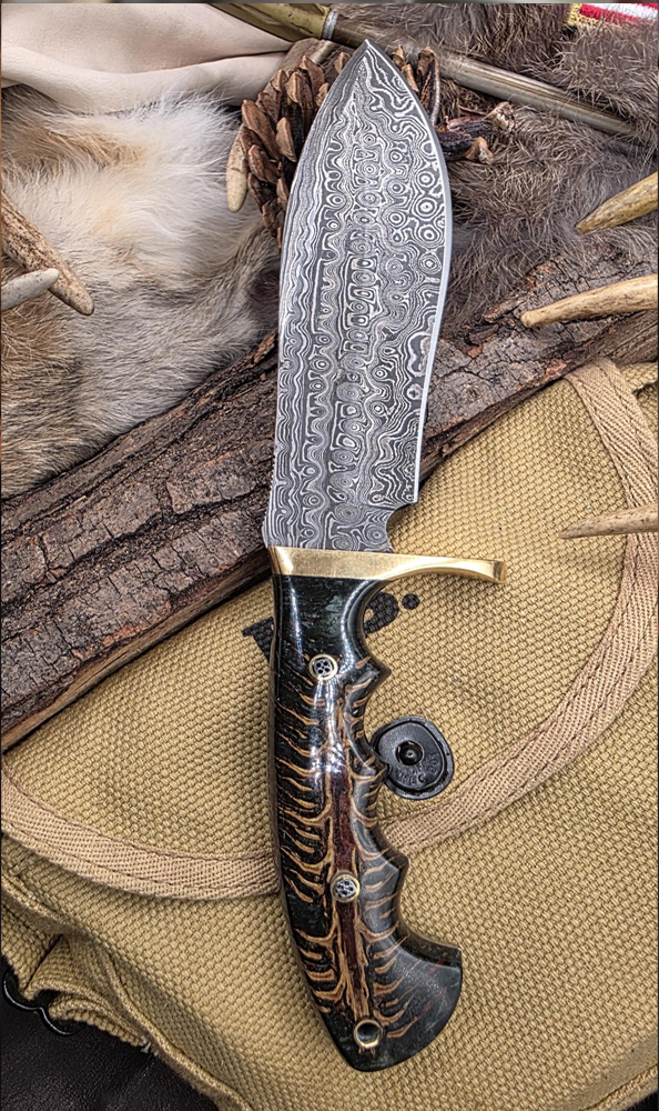 Damascus Steel Bowie Handmade Skinner Knife: Brass Guard Green Pinecone Handle, Leather Sheath